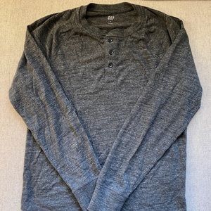 GAP t-shirt
